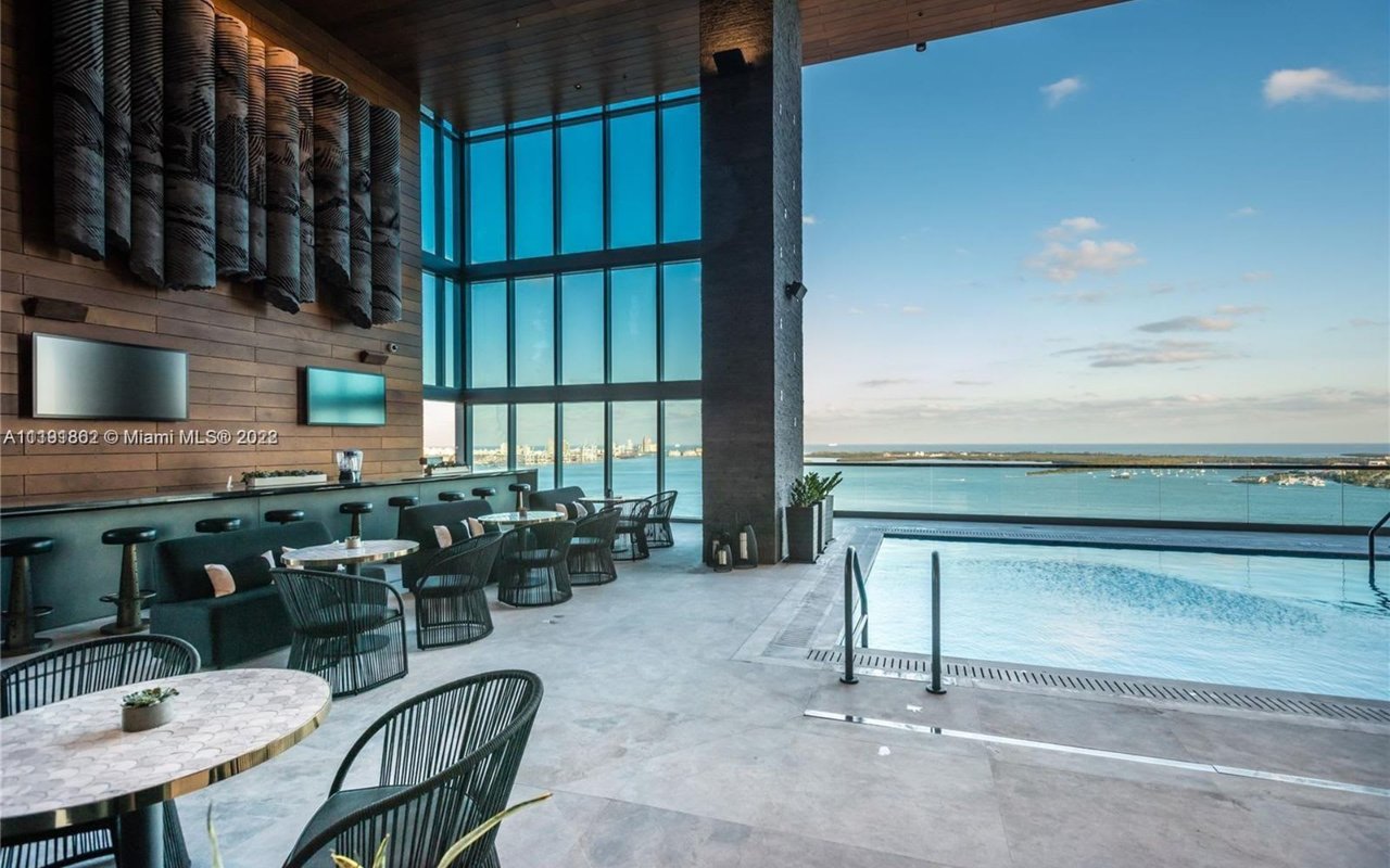 1451 Brickell Ave Unit: 1702