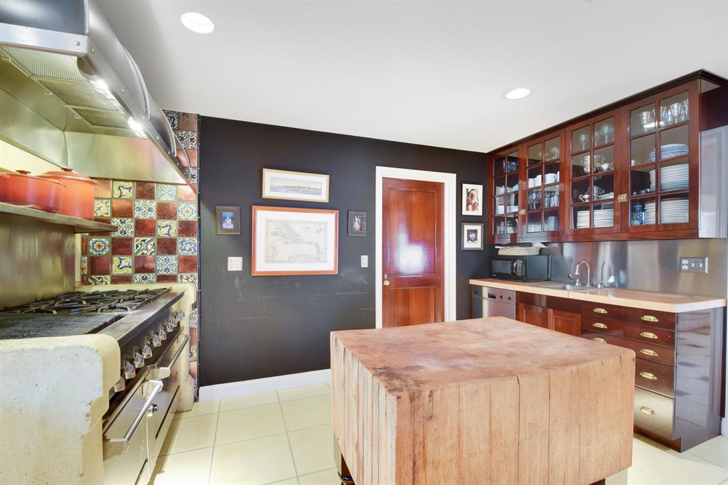 7500 S Flagler Drive