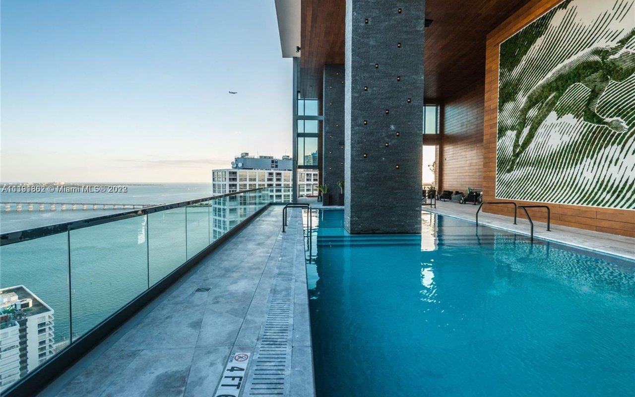 1451 Brickell Ave Unit: 1702