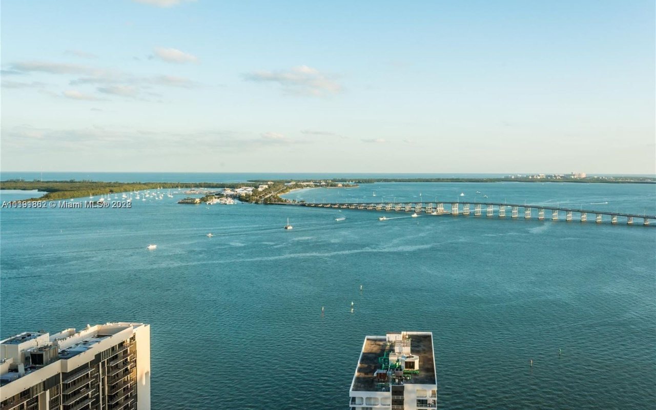 1451 Brickell Ave Unit: 1702