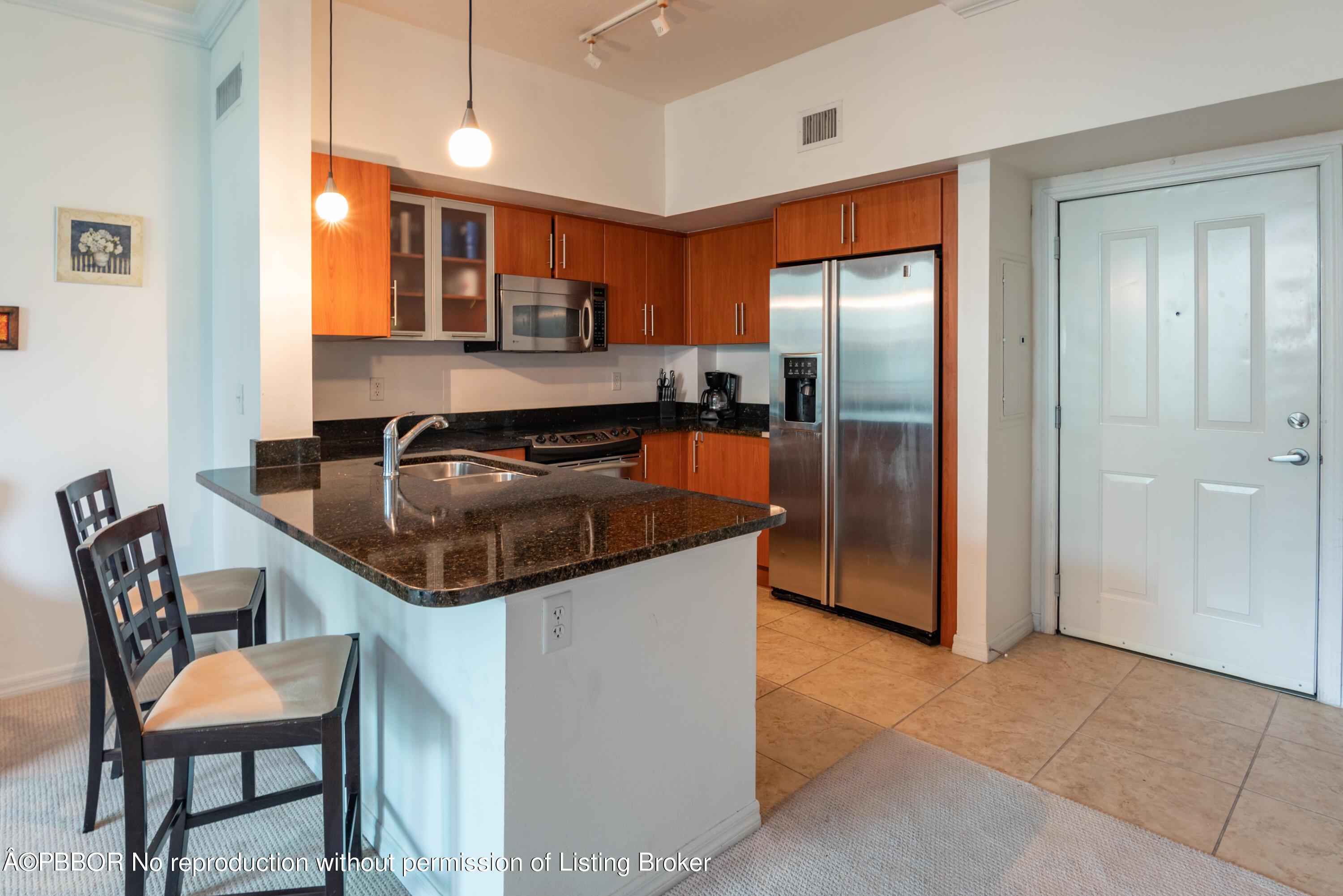 600 S Dixie Hwy Unit: 808