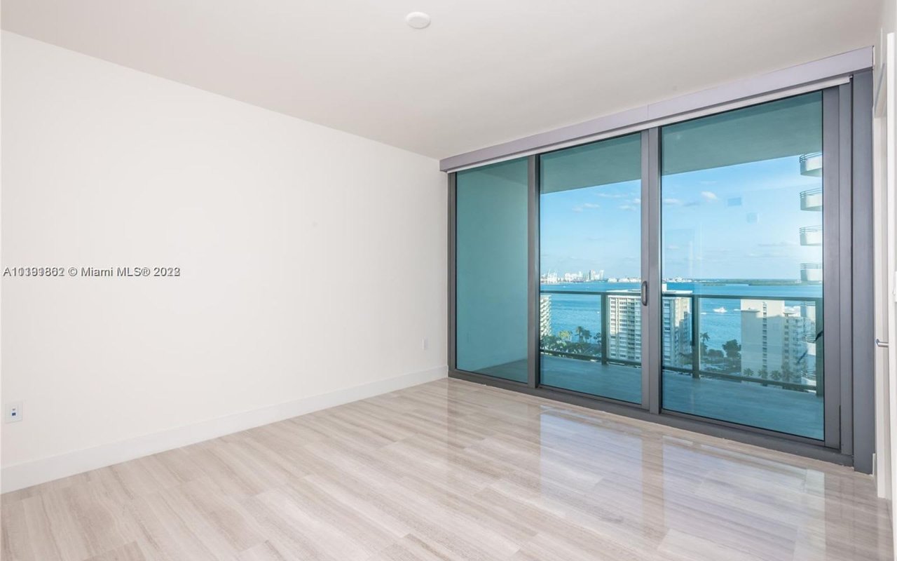 1451 Brickell Ave Unit: 1702