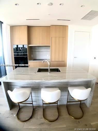 8701 Collins Ave, #503